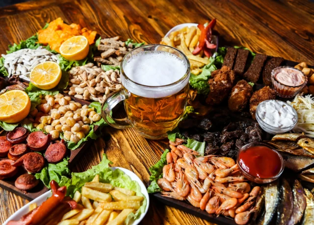 mesa com comida